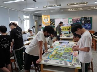 114自主學習成果展現週：玉石工藝社小小礦物鑑定家-良石美景