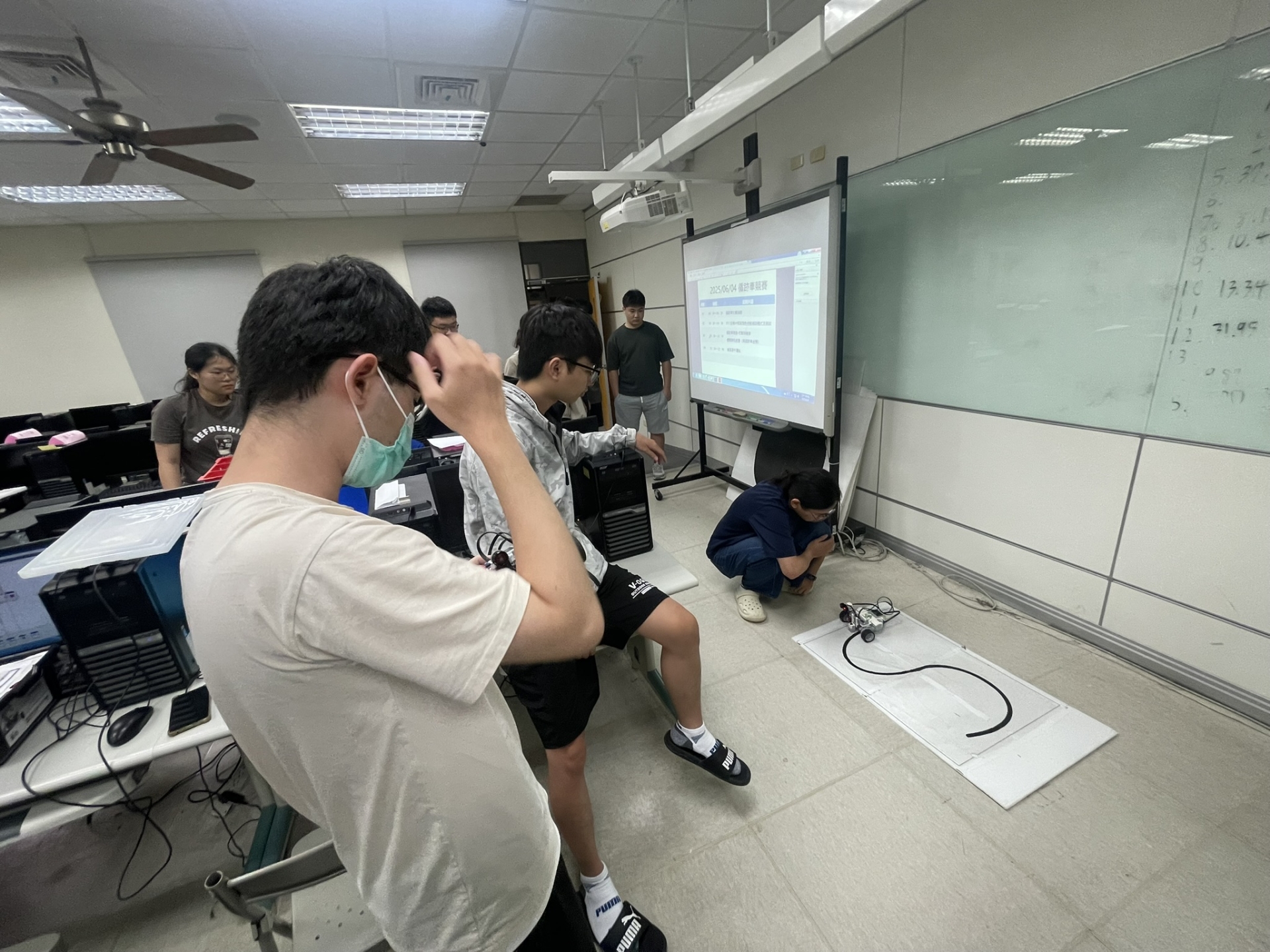 通識實踐課程：機器人演算思維與程式設計