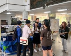 114自主學習成果展現週：兩棲爬蟲研究社--Look inside