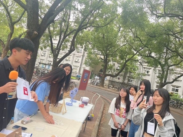 自主學習成果展現週：外語系特色週